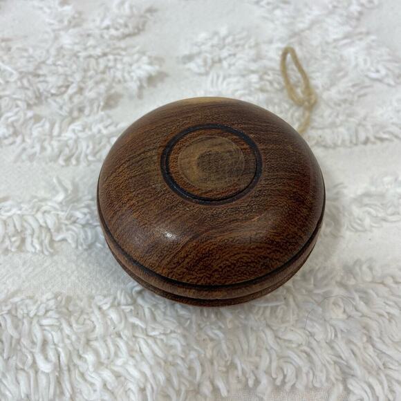 VTG WODDEN YOYO Hand-Carved Engraved Personalized Rare Artsy Retro 70s Memento - Picture 2 of 5